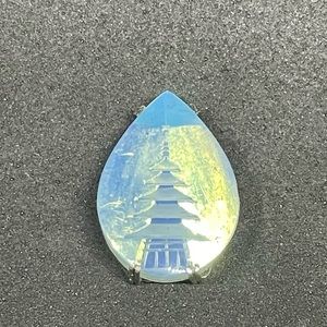 VTG REVERSED ETCHED PENDANT